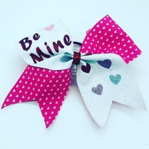 Cheer bow